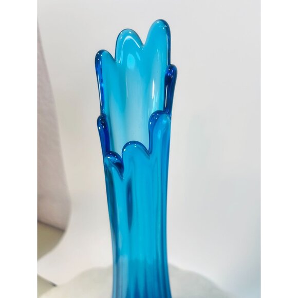 Vtg LE Smith Swung Vase Turquoise Peacock Blue Glass Paneled Swung Vase MCM - Picture 3 of 6
